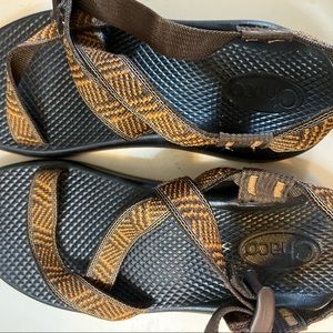 Chacos, kids’ size 5